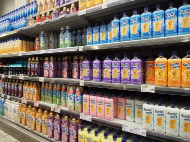 Pewangi Pakaian 900 ml