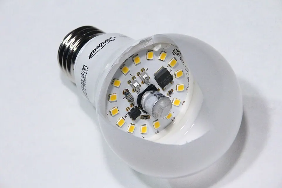 Lampu LED 9 Watt