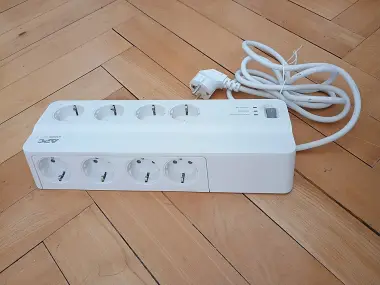 Terminal Kabel 4 Lubang