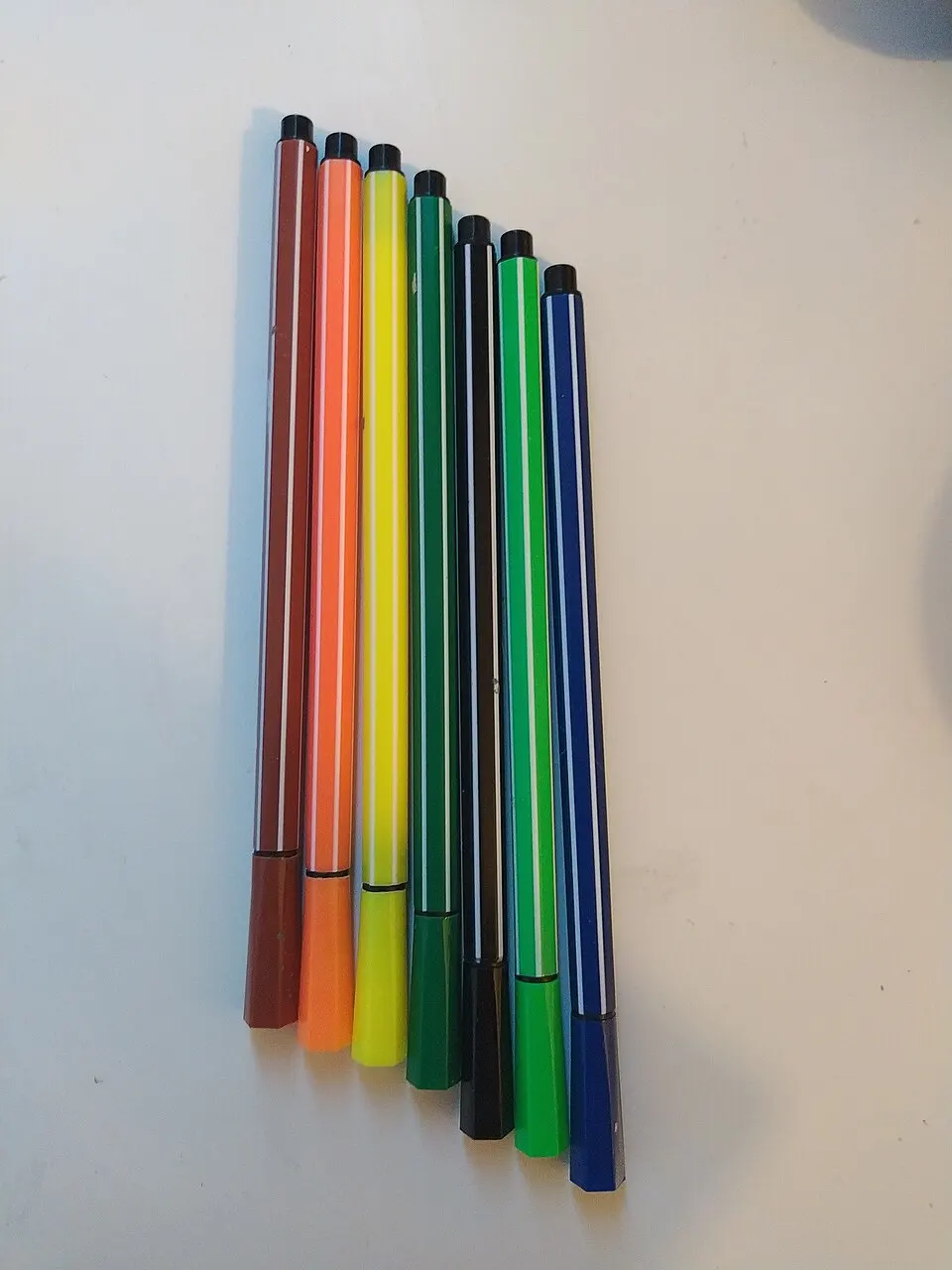 Spidol Warna (isi 8)