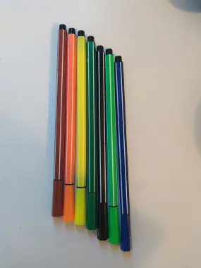 Spidol Warna (isi 8)